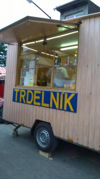 Stánky s občerstvením Stánky s občerstvením